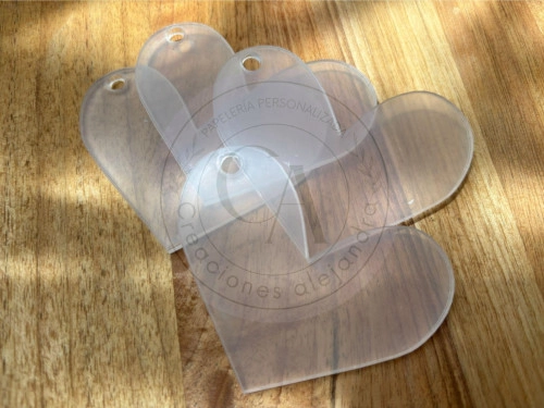 Llavero corazon de 6x6 cm 10 unidades con argolla y cadena 