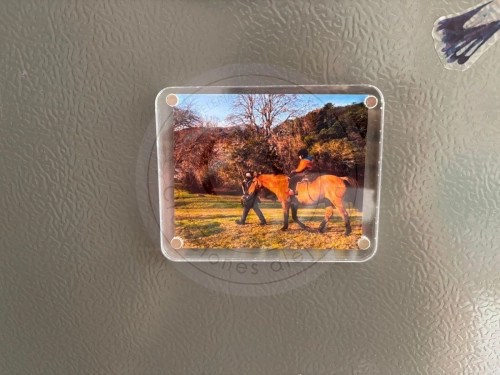 Porta foto de acrilico con iman de 8x10cm 