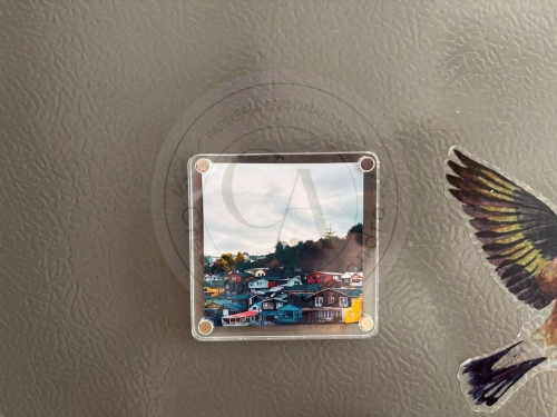 Porta foto de acrilico con iman de 7x7cm 