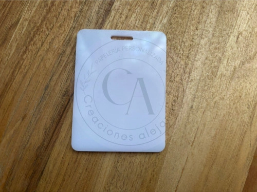 Tag mochila 6x8cm  1 unidad