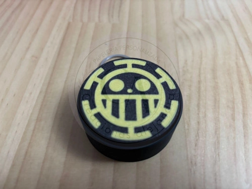 Clicker negro amarillo one piece